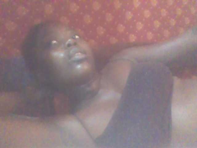 PrettyG's BongaCams show and profile