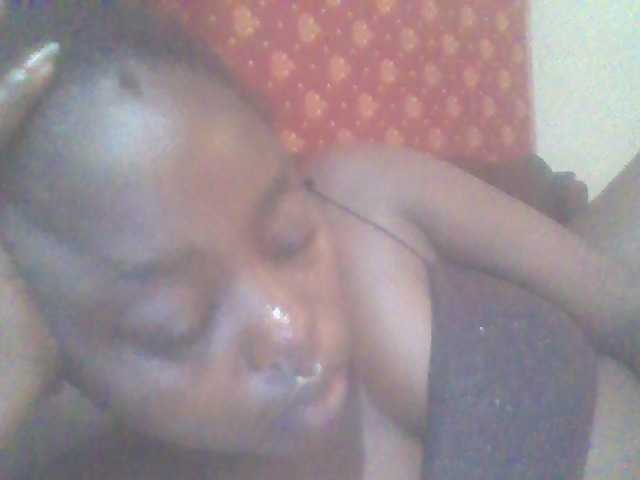 PrettyG's BongaCams show and profile