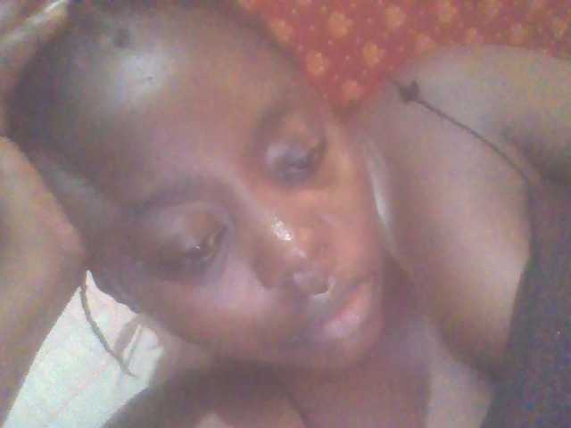 PrettyG's BongaCams show and profile