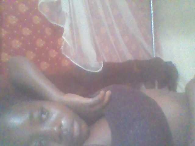 PrettyG's BongaCams show and profile