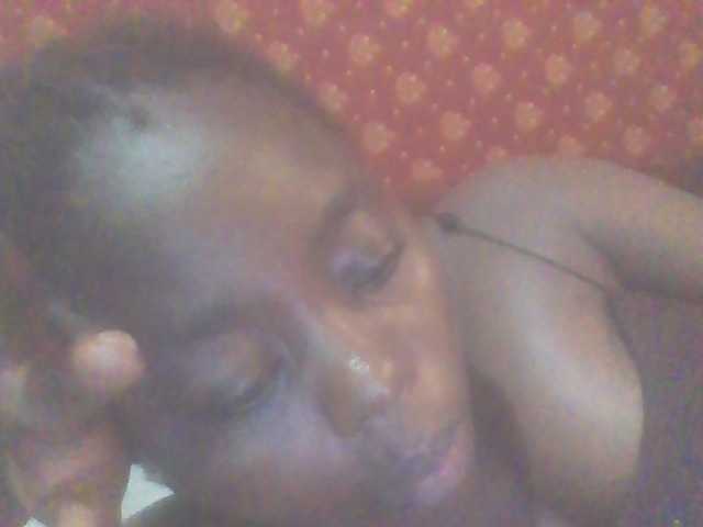 PrettyG's BongaCams show and profile