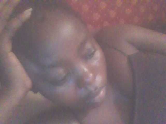 PrettyG's BongaCams show and profile