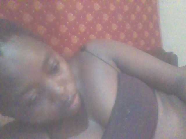 PrettyG's BongaCams show and profile