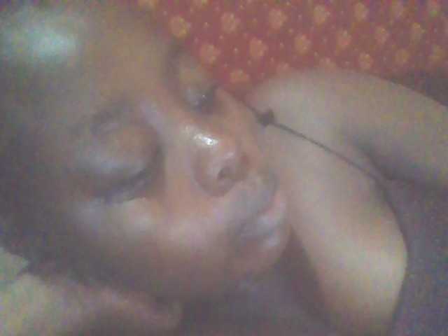 PrettyG's BongaCams show and profile