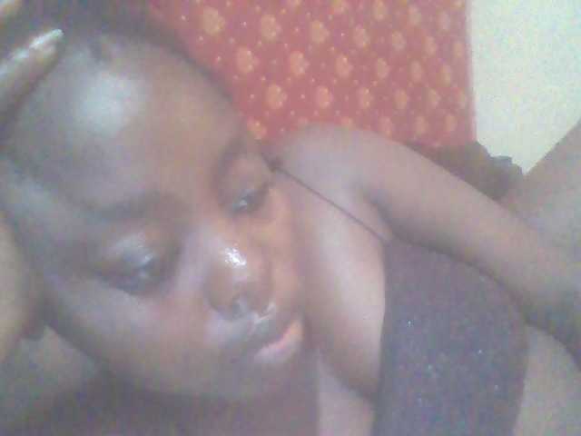 PrettyG's BongaCams show and profile