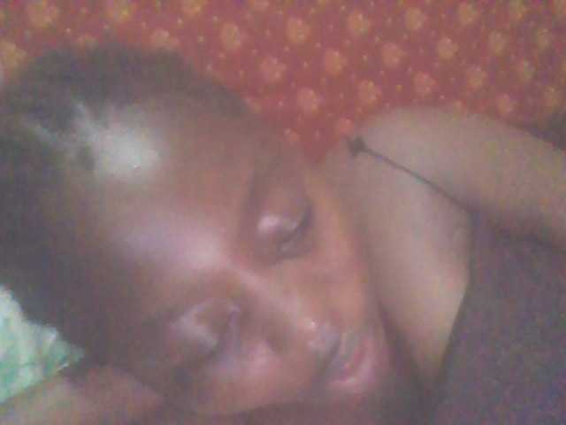 PrettyG's BongaCams show and profile