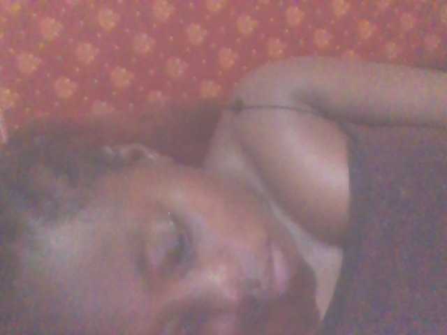 PrettyG's BongaCams show and profile