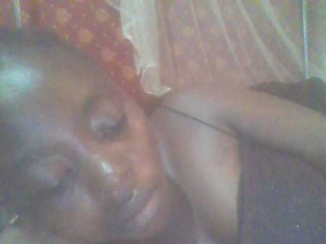 PrettyG's BongaCams show and profile