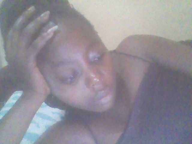 PrettyG from BongaCams