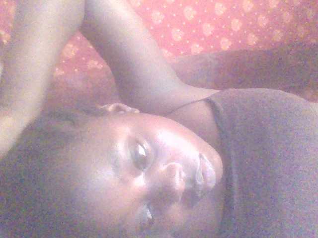 PrettyG's BongaCams show and profile