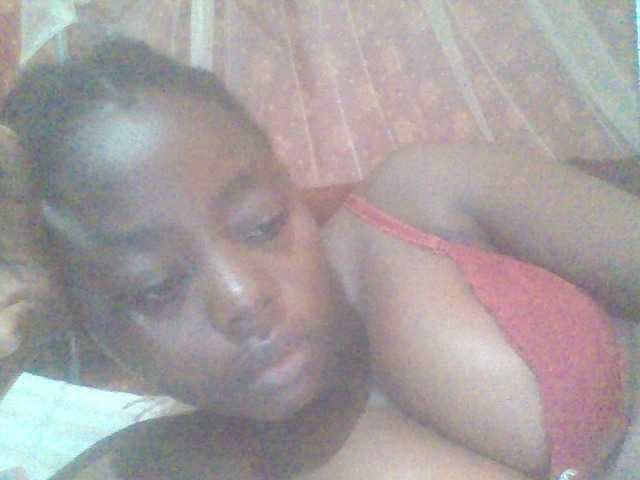 PrettyG's BongaCams show and profile