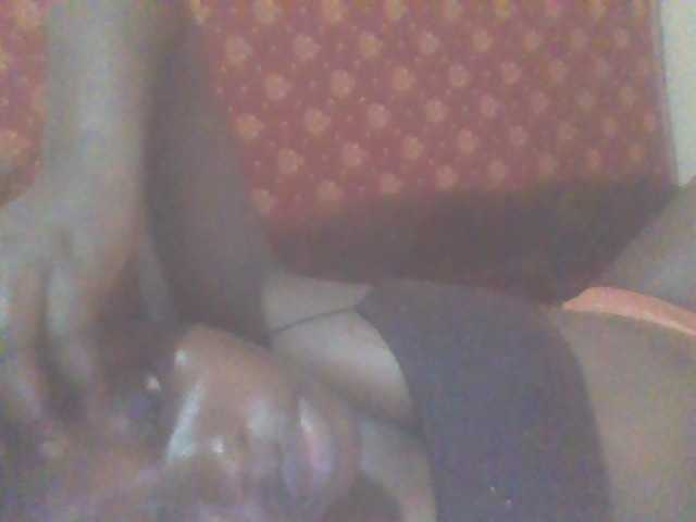 PrettyG's BongaCams show and profile