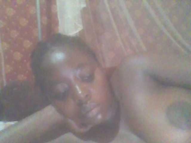 PrettyG's BongaCams show and profile