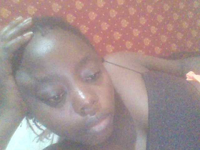 PrettyG's BongaCams show and profile