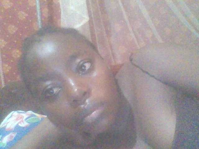 PrettyG's BongaCams show and profile