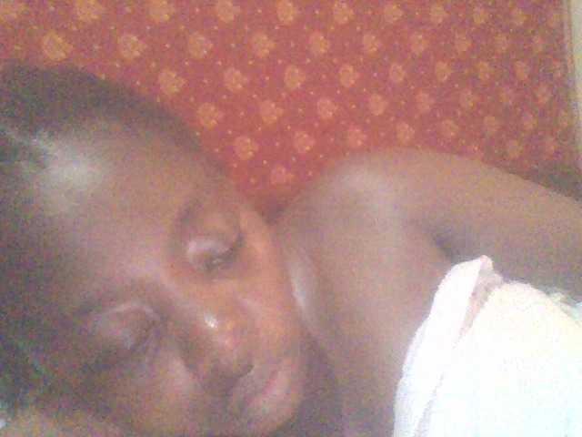 PrettyG's BongaCams show and profile