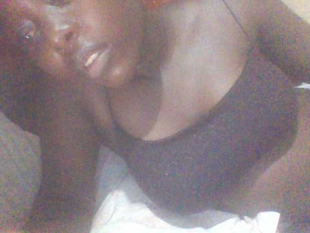 PrettyG's BongaCams show and profile