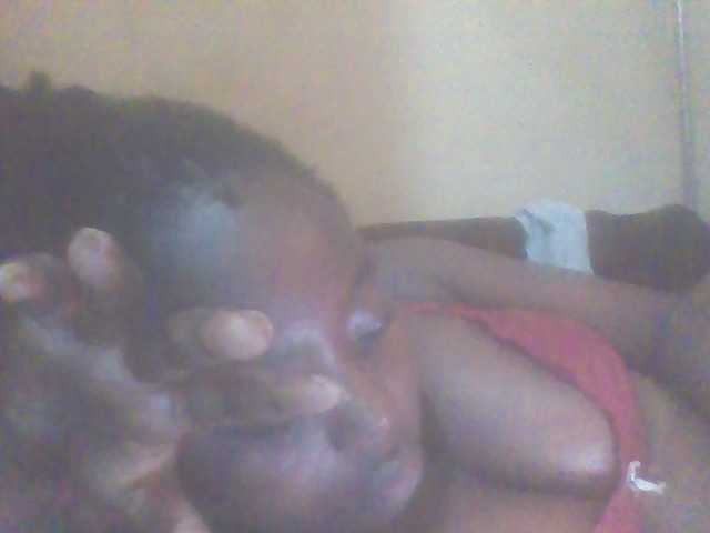 PrettyG's BongaCams show and profile