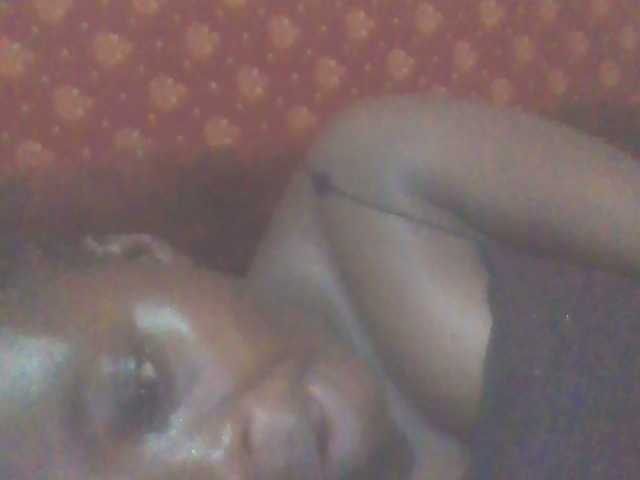 PrettyG's BongaCams show and profile