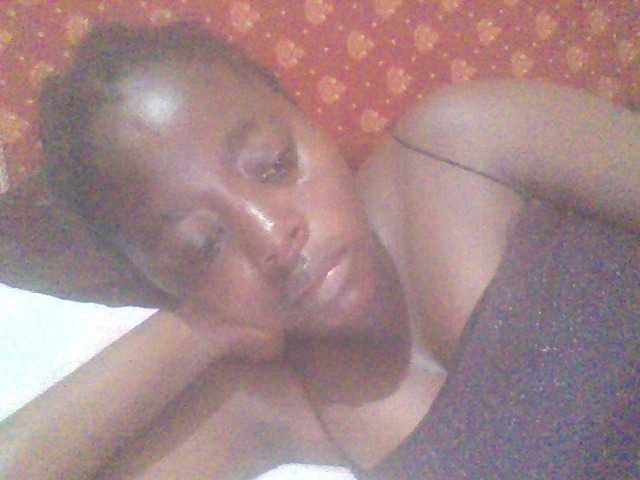 PrettyG's BongaCams show and profile