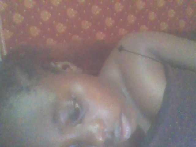 PrettyG's BongaCams show and profile