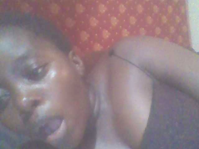 PrettyG's BongaCams show and profile