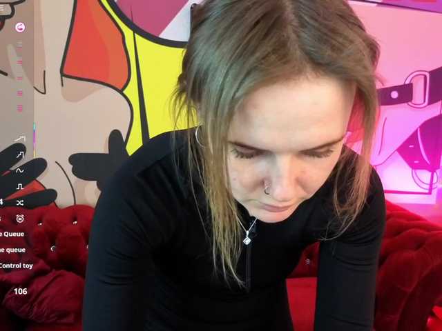 MaribelRiver's BongaCams show and profile