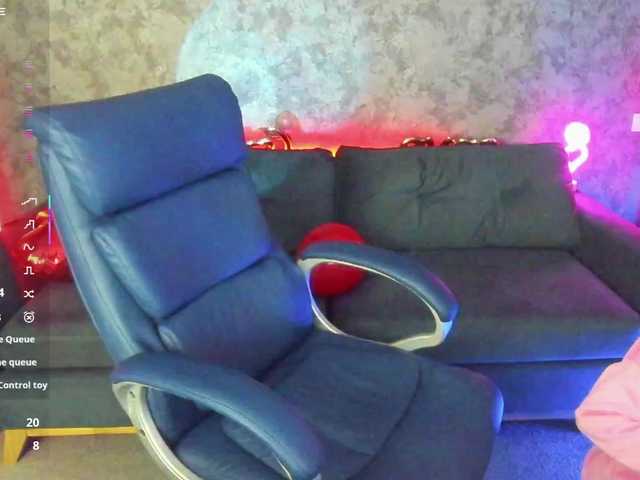 MaribelRiver's BongaCams show and profile