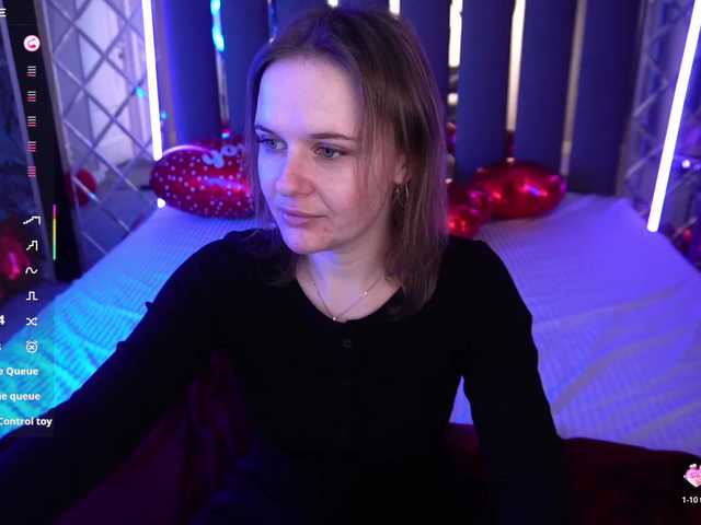MaribelRiver's BongaCams show and profile