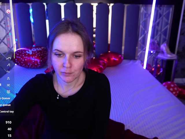 MaribelRiver's BongaCams show and profile