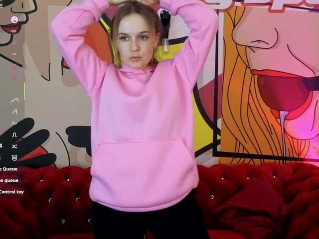 MaribelRiver's BongaCams show and profile