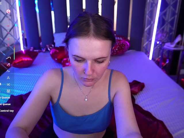 MaribelRiver's BongaCams show and profile