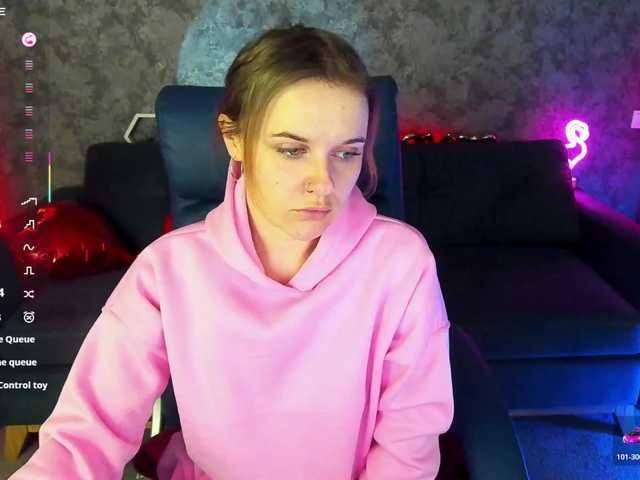 MaribelRiver's BongaCams show and profile