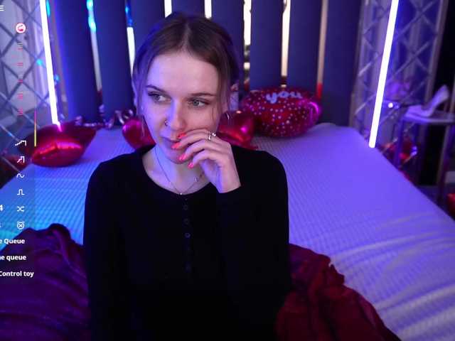 MaribelRiver's BongaCams show and profile
