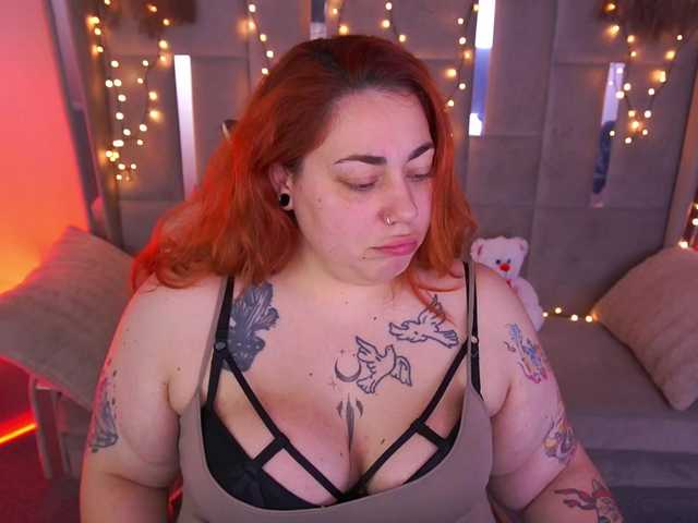 AmazonkaStarrr's BongaCams show and profile