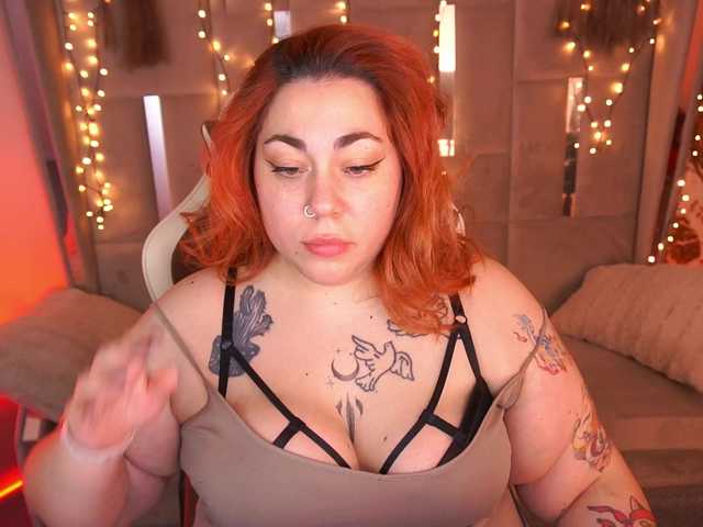 AmazonkaStarrr's BongaCams show and profile