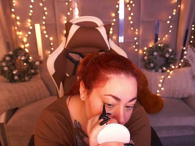 AmazonkaStarrr's BongaCams show and profile