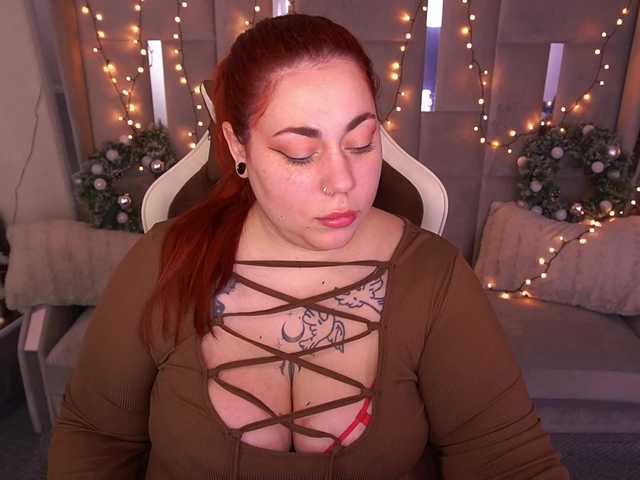 AmazonkaStarrr's BongaCams show and profile
