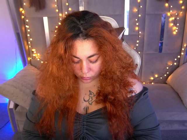 AmazonkaStarrr's BongaCams show and profile