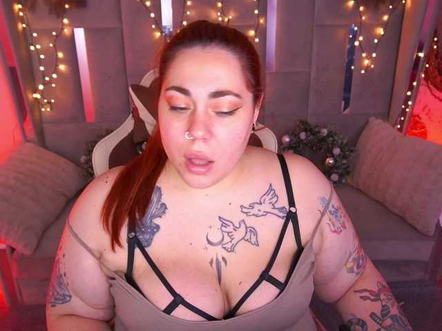 AmazonkaStarrr's BongaCams show and profile
