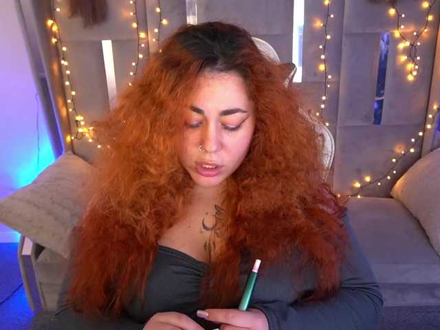 AmazonkaStarrr's BongaCams show and profile