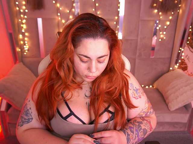 AmazonkaStarrr's BongaCams show and profile