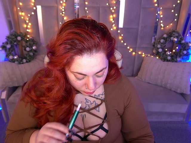 AmazonkaStarrr's BongaCams show and profile