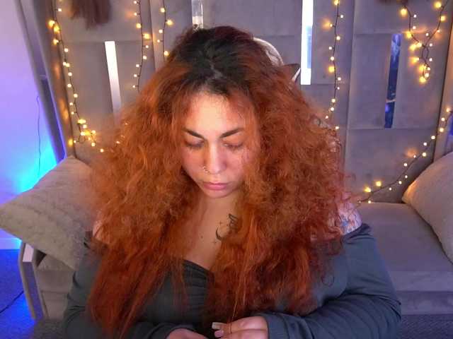 AmazonkaStarrr's BongaCams show and profile