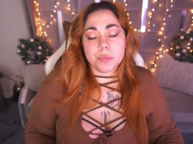 AmazonkaStarrr's BongaCams show and profile