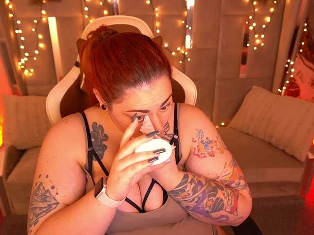 AmazonkaStarrr's BongaCams show and profile