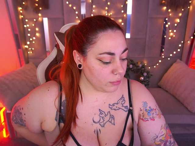 AmazonkaStarrr's BongaCams show and profile