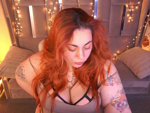 AmazonkaStarrr's BongaCams show and profile