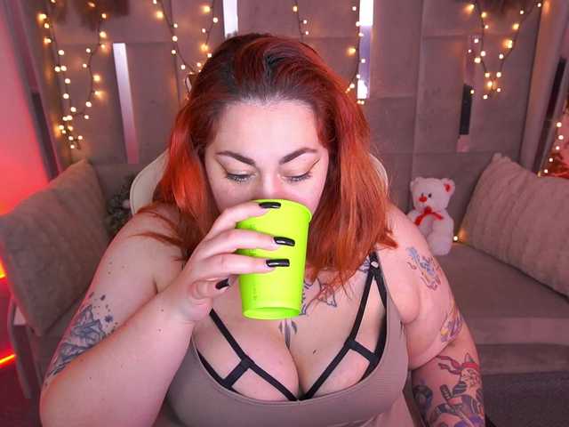 AmazonkaStarrr's BongaCams show and profile