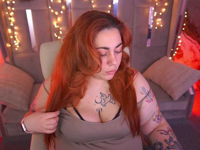 AmazonkaStarrr's BongaCams show and profile